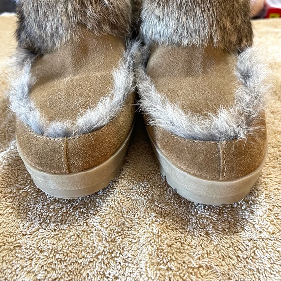 Coach Kaela Suede & Rabbit Wedges Size 11B - Picture 4 of 11